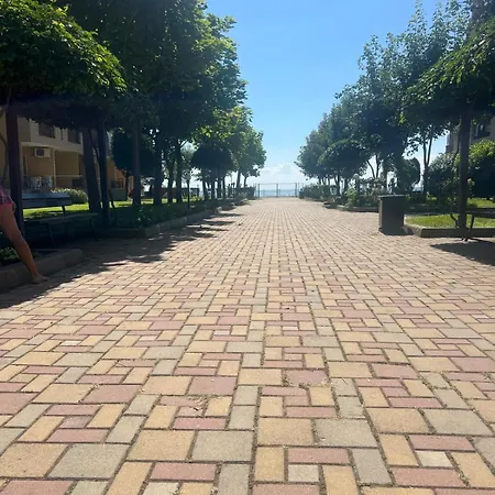 Διαμέρισμα Midia Grand *